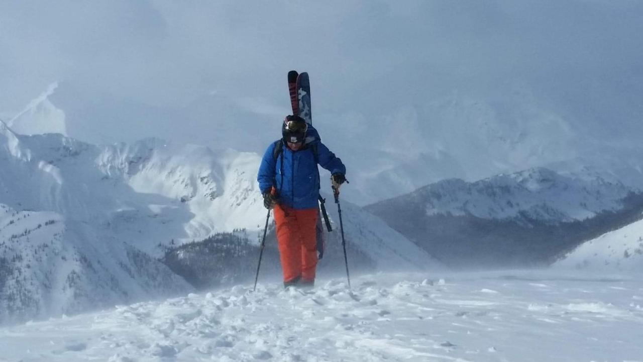 Vagabond Lodge At Kicking Horse Golden Eksteriør billede