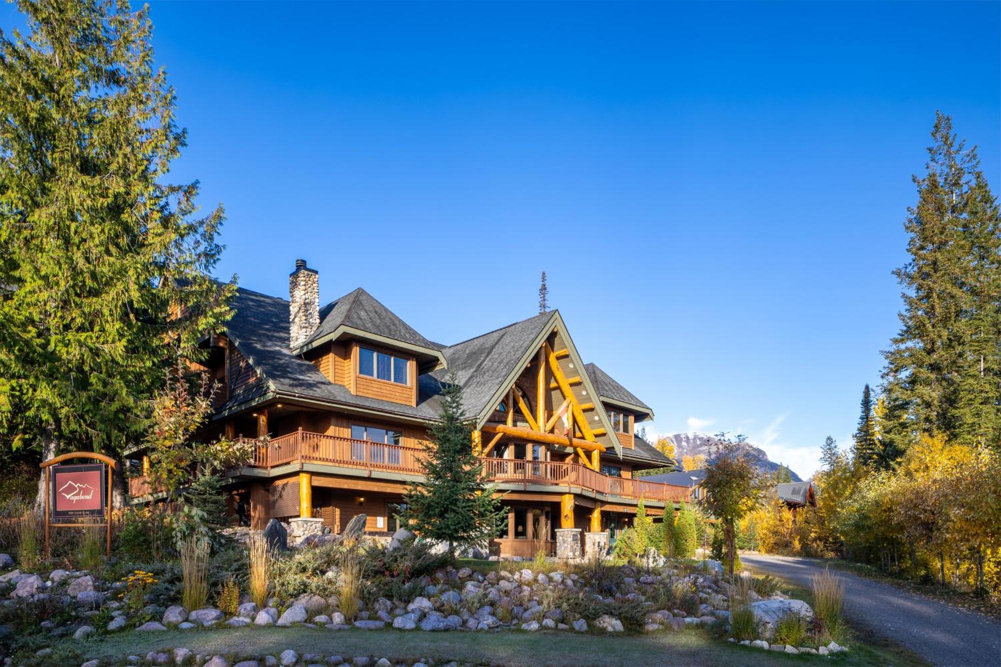 Vagabond Lodge At Kicking Horse Golden Eksteriør billede