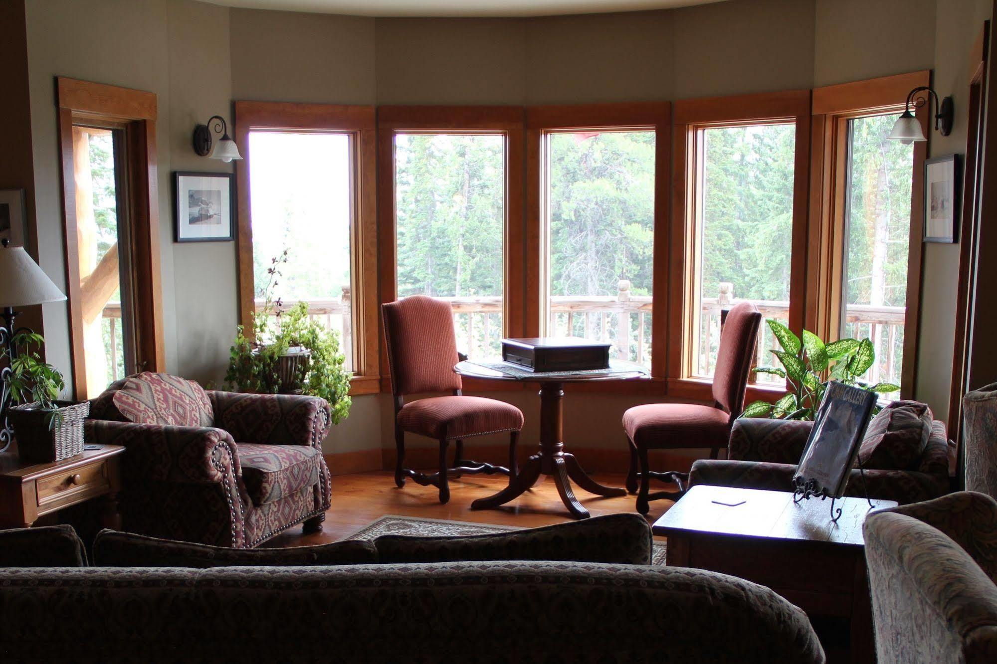 Vagabond Lodge At Kicking Horse Golden Eksteriør billede